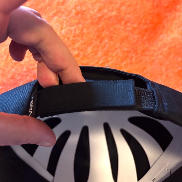 Vans unisex black and green cyclist cap hat NWT - Picture 6 of 7